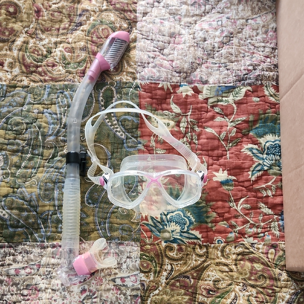Pink and Clear Snorkel Set